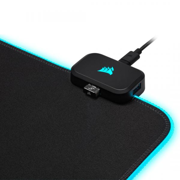 ⁦משטח לעכבר Corsair MM700 RGB Extended⁩ – תמונה ⁦3⁩